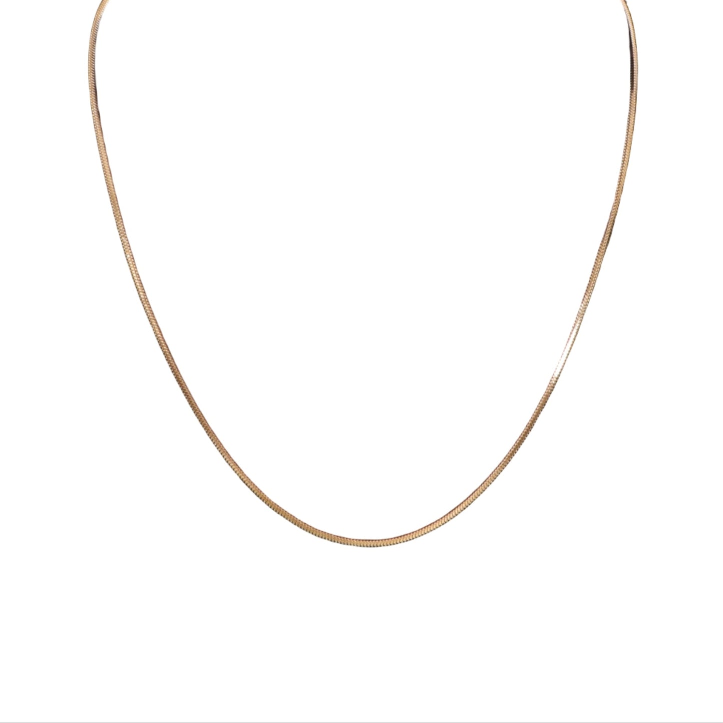 Sleek Radiance – Fine Gold-Tone Chain