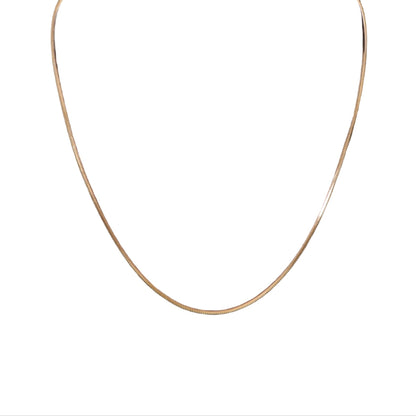 Sleek Radiance – Fine Gold-Tone Chain