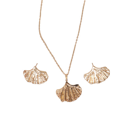 Tri-Tone Lattice Pendant Set with Earrings