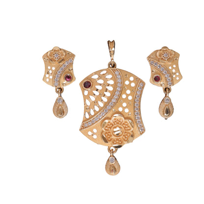 Floral Radiance Gold Toned Pendant & Earring set with Complimentary Chain
